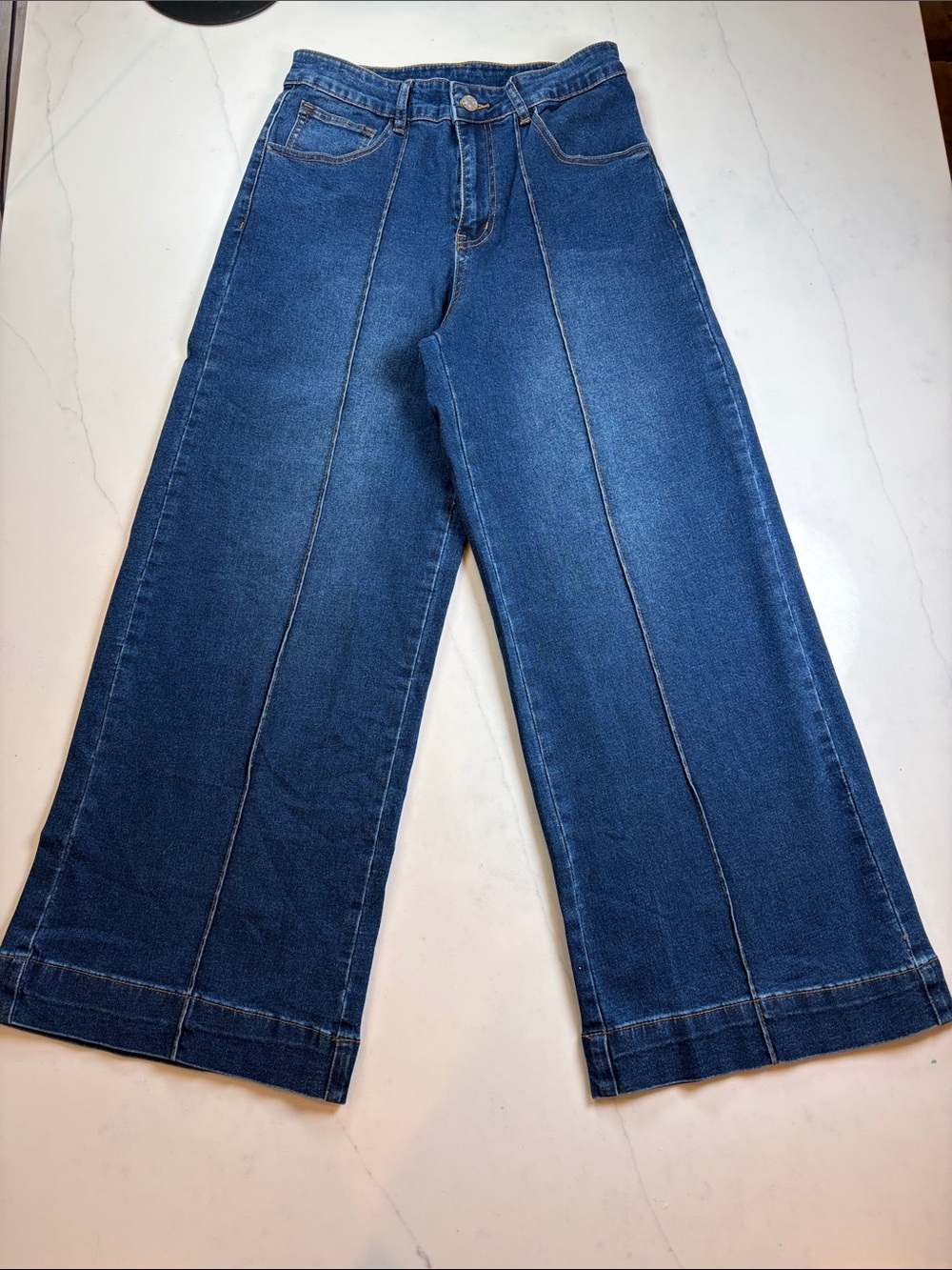 Wide-Leg Women's Jeans in Dark Blue